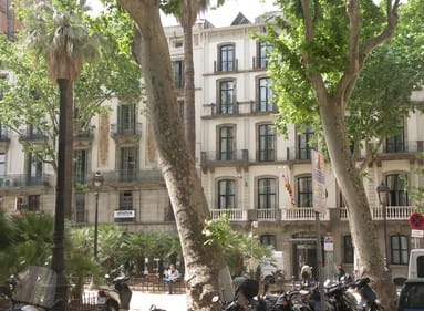 a white building in Barcelona, Spain