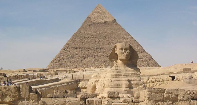 pyramid in cairo, egypt